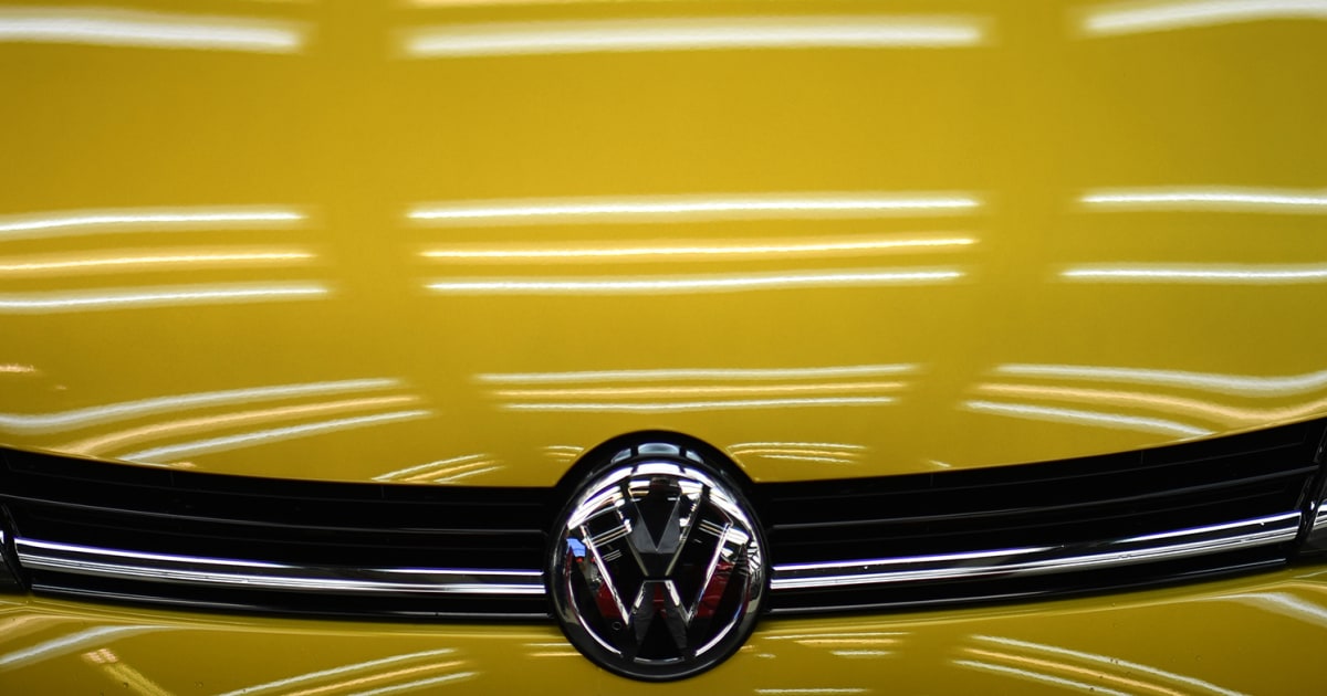 Volkswagen изтегля приблизително 261 000 автомобила поради потенциално дефектни смукателни