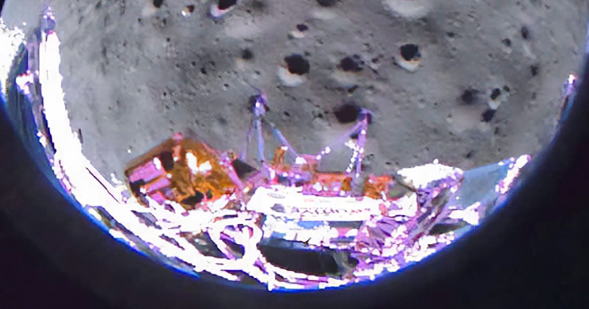 Частен лунен спускаем апарат изпраща първи снимки от своето кацане на Луната