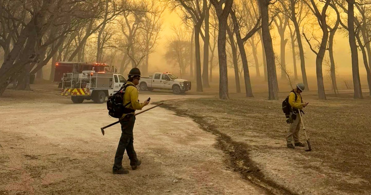 Изслушване във Върховния съд относно забраната за „изменени акции“ и горския пожар в Тексас Panhandle: Morning Rundown