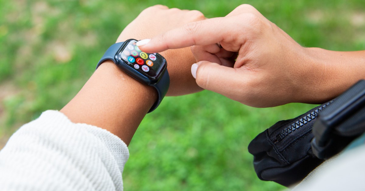 Най-добрите оферти за смарт часовници от Apple, Samsung и други, които да пазарувате точно сега