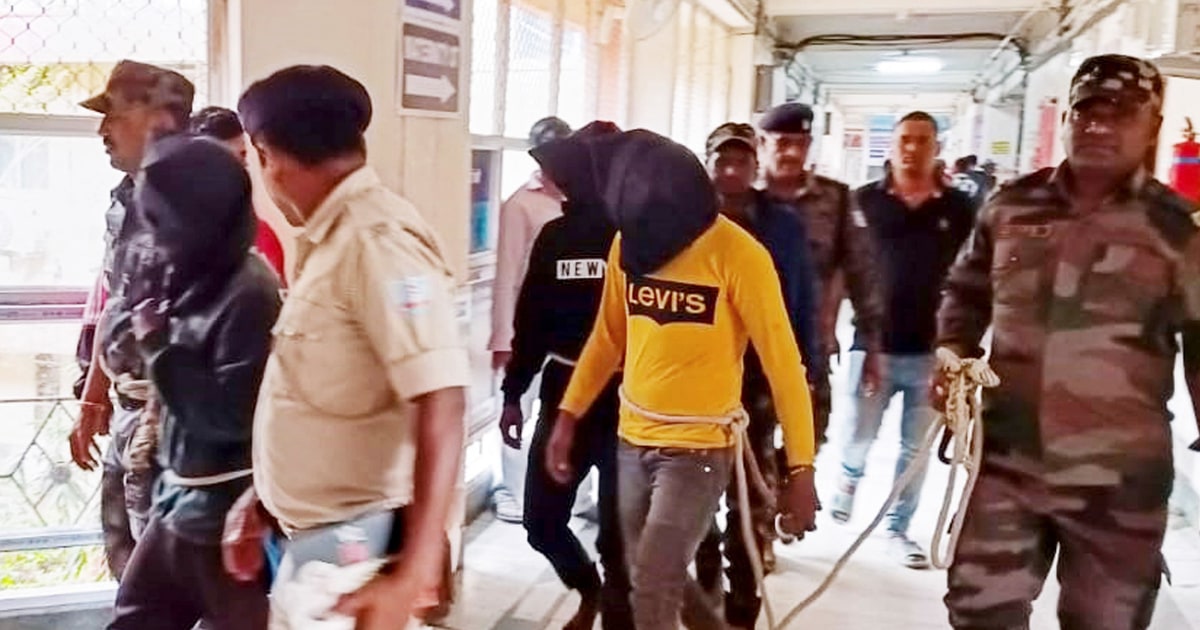 Туристическа двойка твърди, че е била групово изнасилена в Индия, което предизвиква възмущение и арестите на 3-ма мъже