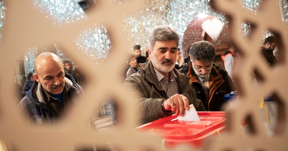 Иранските твърдолинейни политици доминират в гласуването за парламент в страната