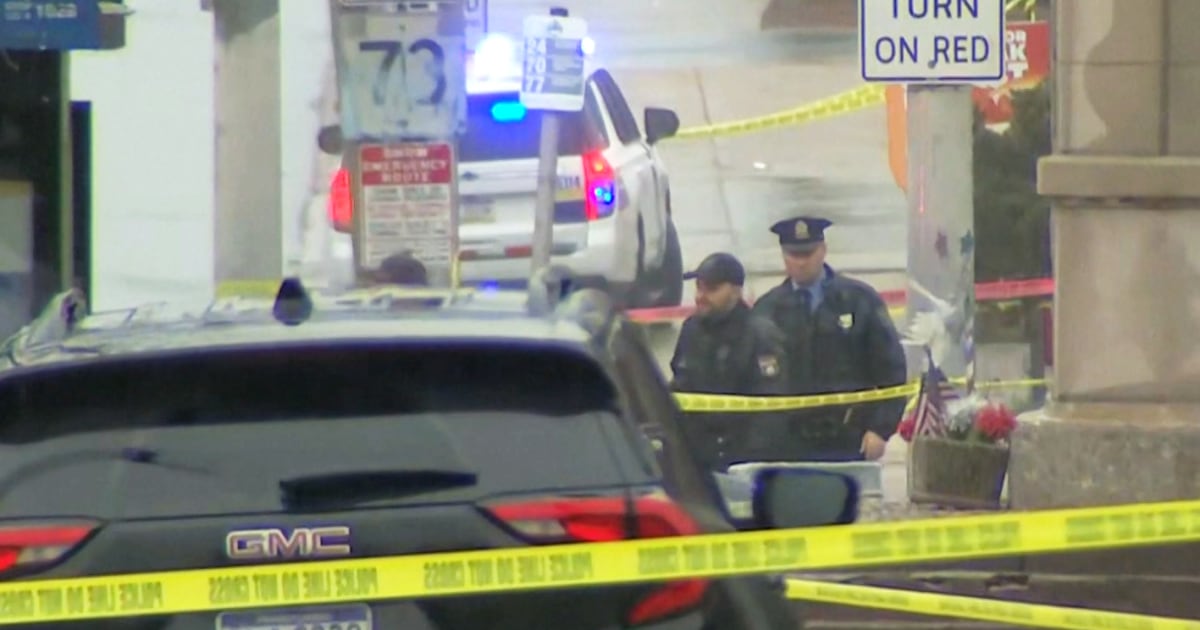 Масова стрелба на автобусна спирка във Филаделфия рани 8 тийнейджъри, 1 критично