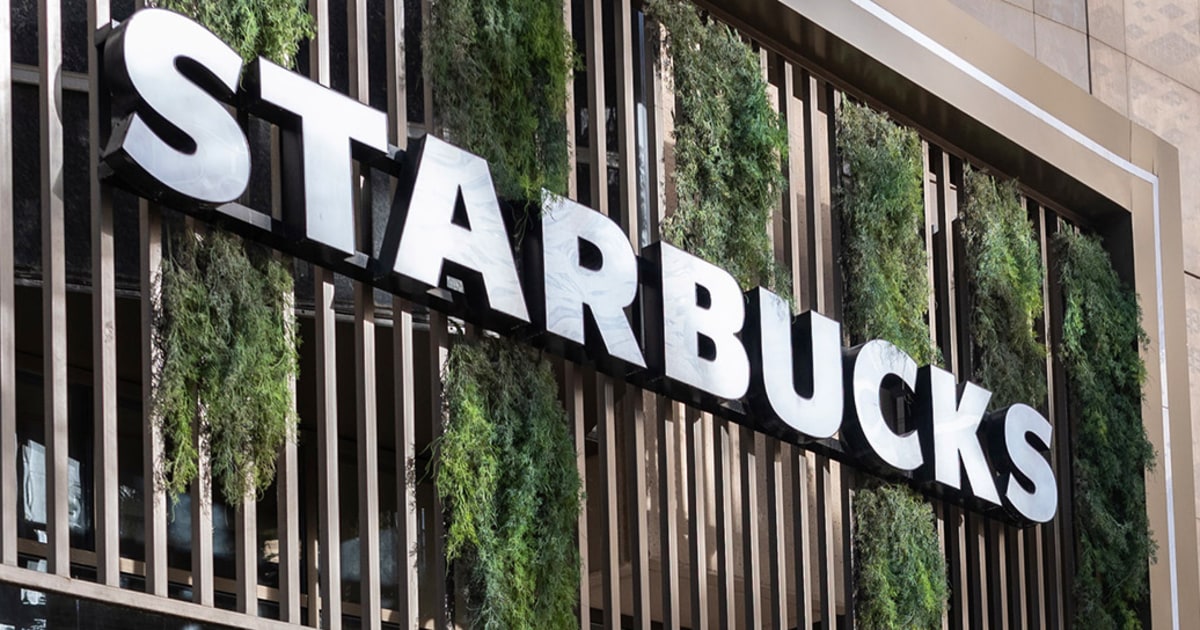 Франчайзополучателят на Starbucks в Близкия изток заяви във вторник, че