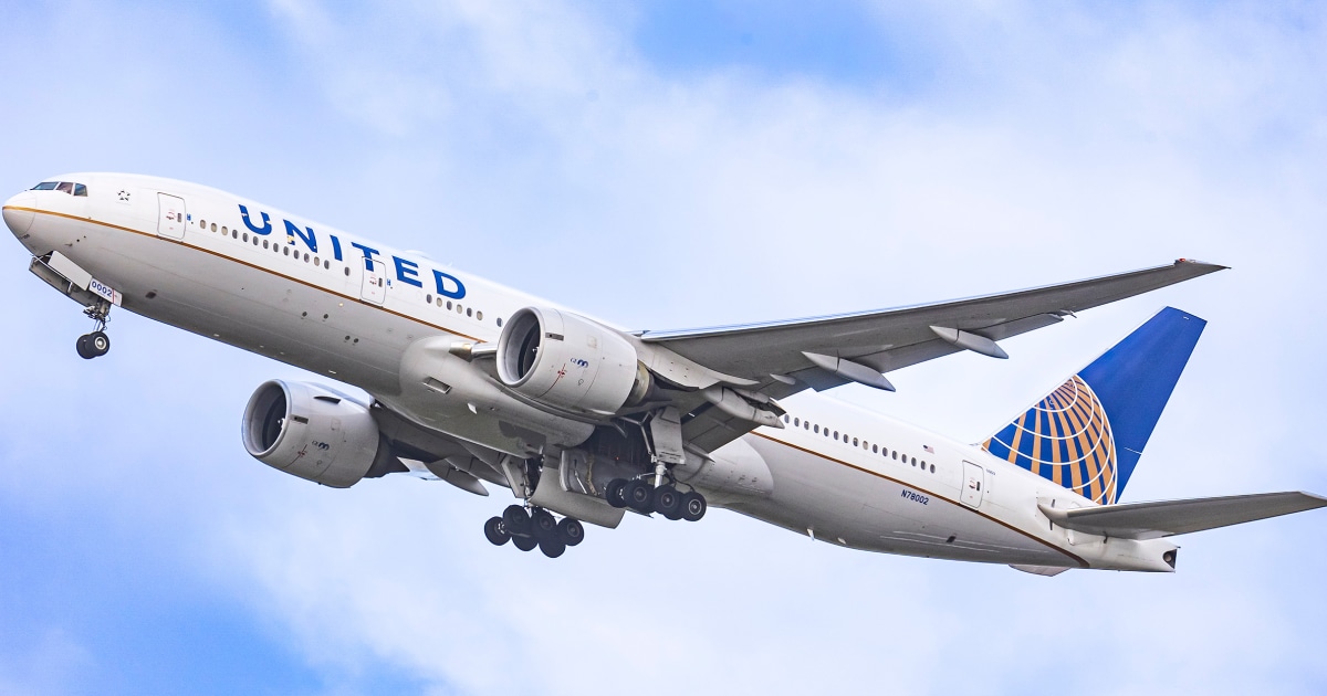 Гума излетя от самолет на United Airlines Boeing малко след