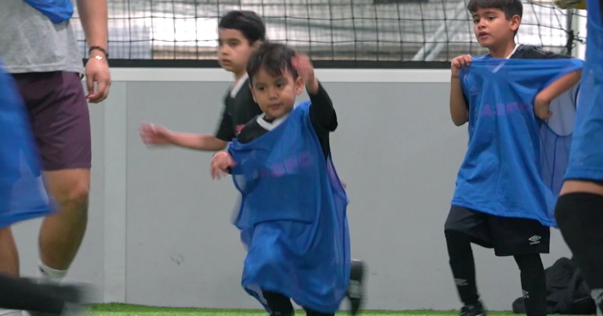 Футболна програма дава на децата мигранти от Ню Йорк място да играят и да бъдат част от общност