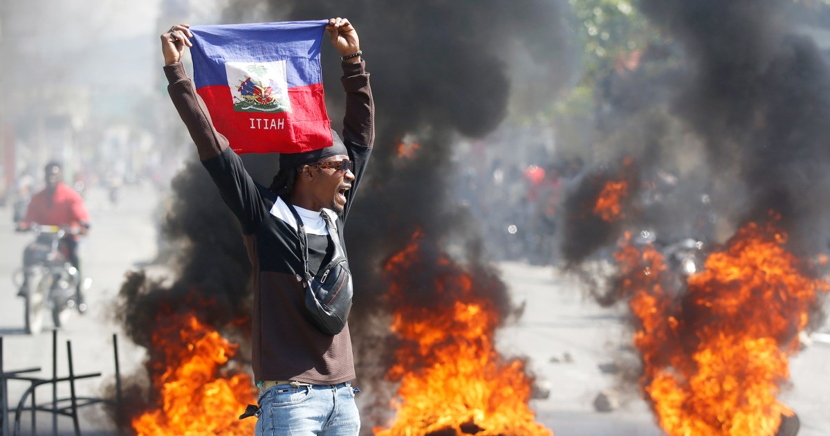 Части от Хаити останаха в мрак, след като въоръжени групи атакуваха електроцентрали