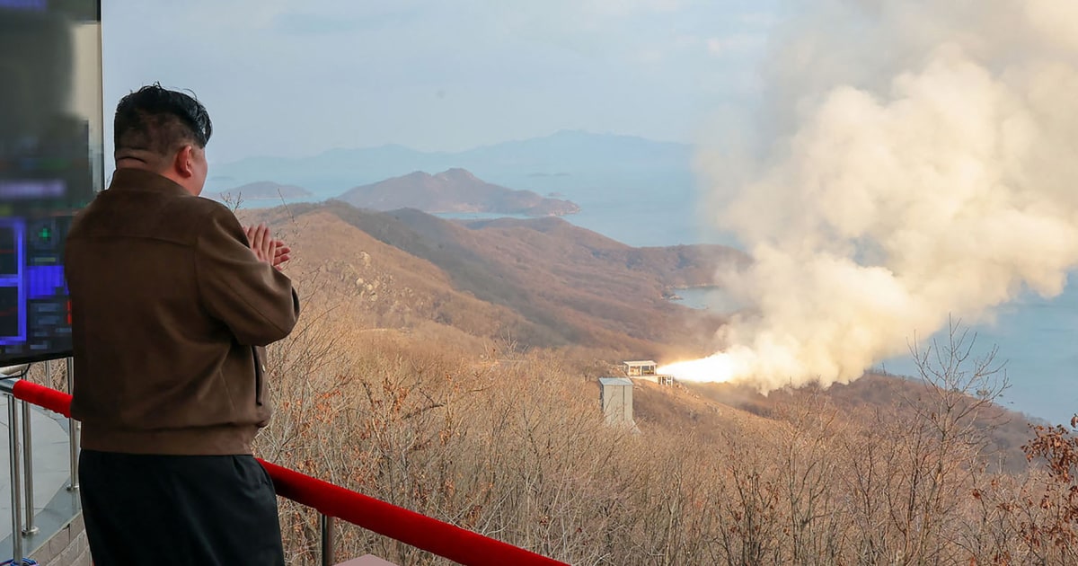 СЕУЛ, Южна Корея — Северна Корея успешно тества двигател с