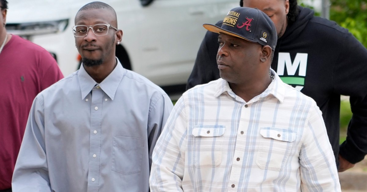 6 офицери от Мисисипи „Goon Squad“ бяха осъдени на 15 до 45 години по държавни обвинения за изтезания на 2 чернокожи мъже
