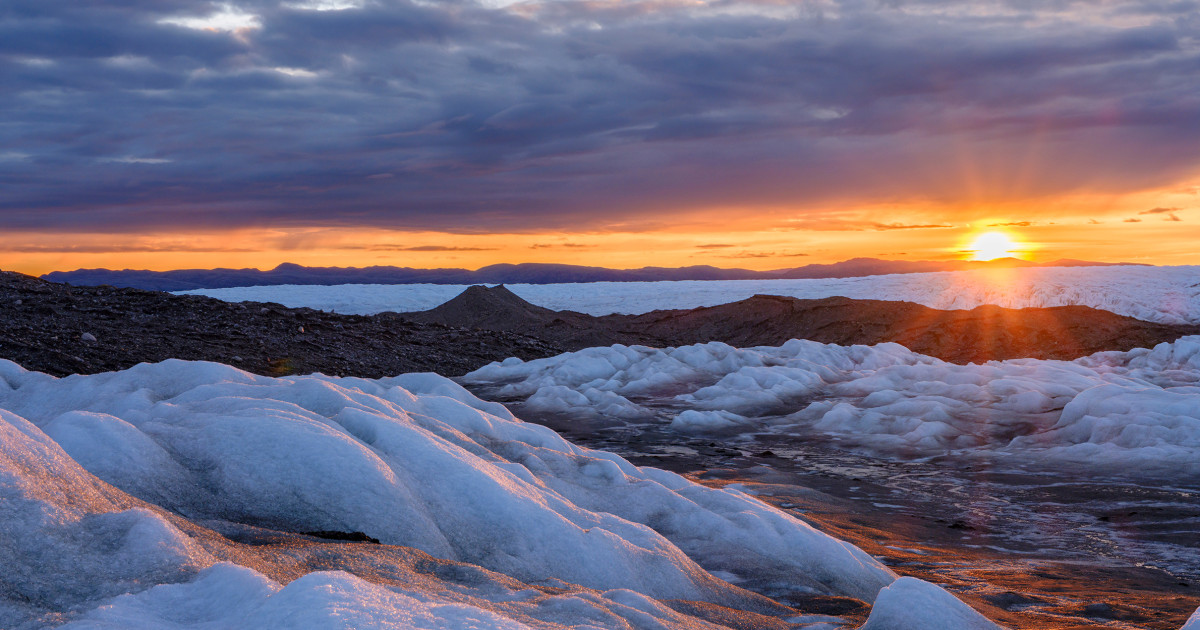 Топящият се полярен лед забавя въртенето на Земята с възможни последици за отчитането на времето
