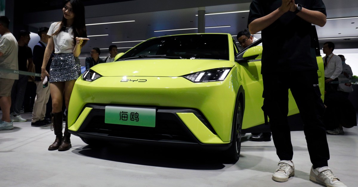 Защо малко, произведено в Китай електромобилно превозно средство има глобални автомобилни директори и политици на ръба