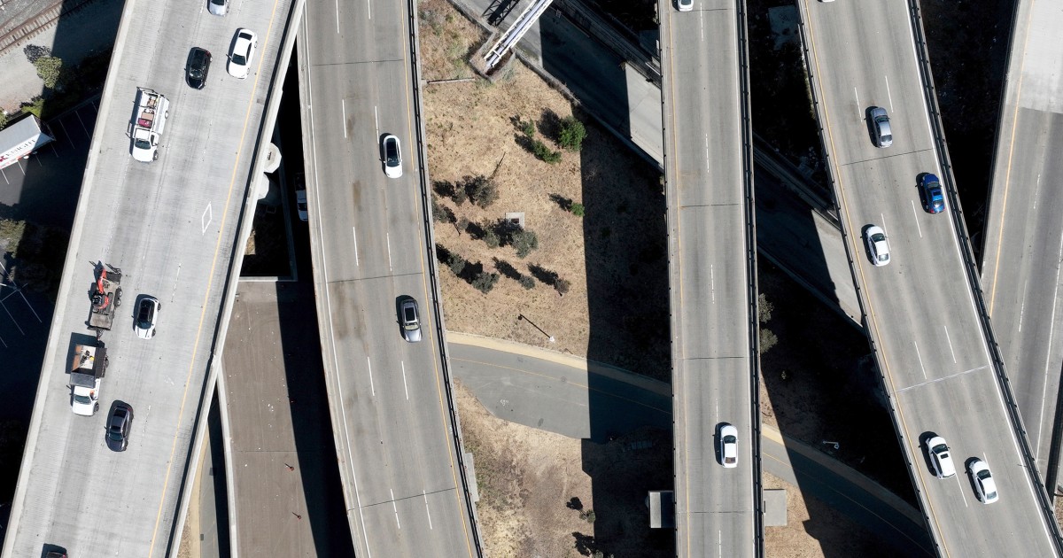 Докато някои държави се отказват от автомобилите, САЩ продължават да прегръщат магистралите