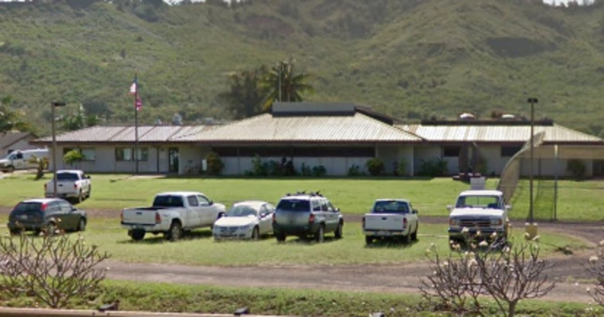 LIHUE Хавай — Мъж който избяга от хавайски затвор и беше ударен