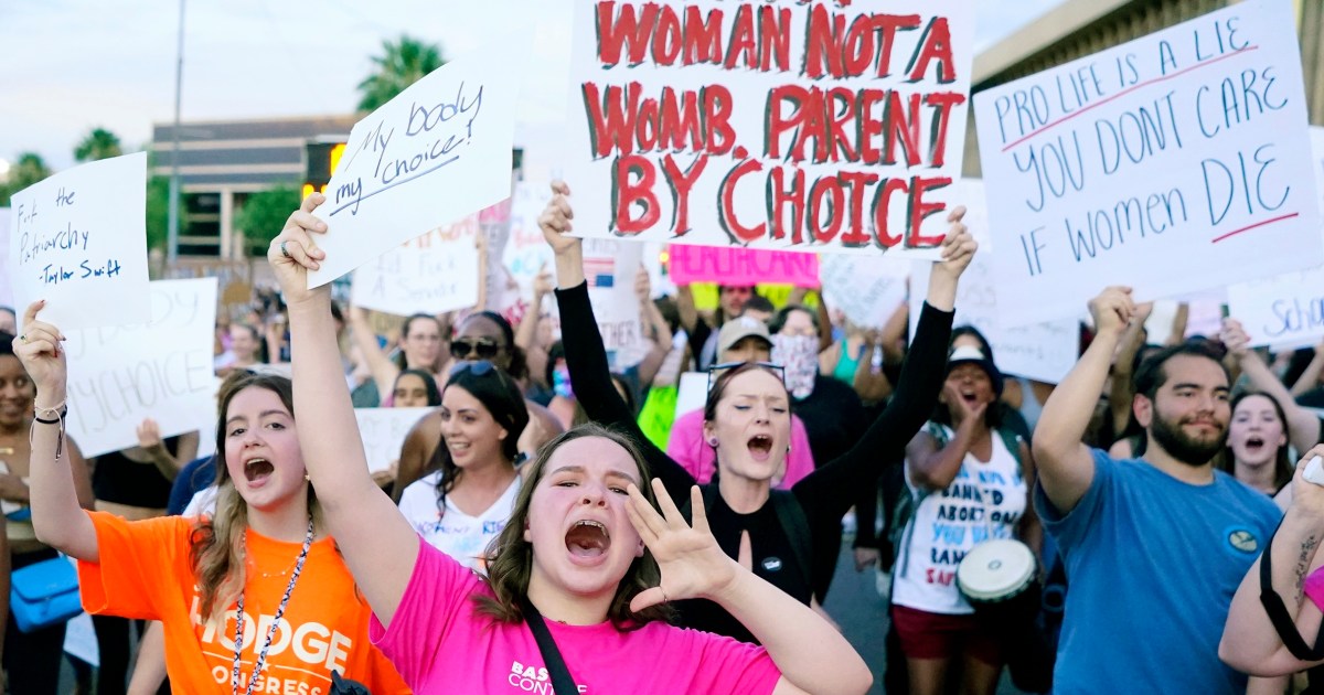 Поддръжниците на поправката за правата на аборт в Аризона казват, че са събрали подписи, необходими за гласуването през 2024 г.