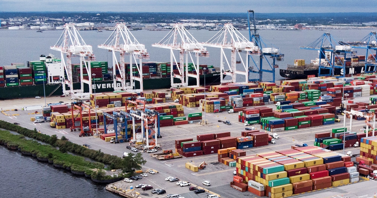 CSX завършва първите отклонени пратки на товари по нова железопътна линия за пристанище Балтимор