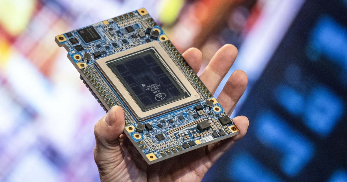 Intel във вторник представи най-новия си чип с изкуствен интелект, наречен Gaudi