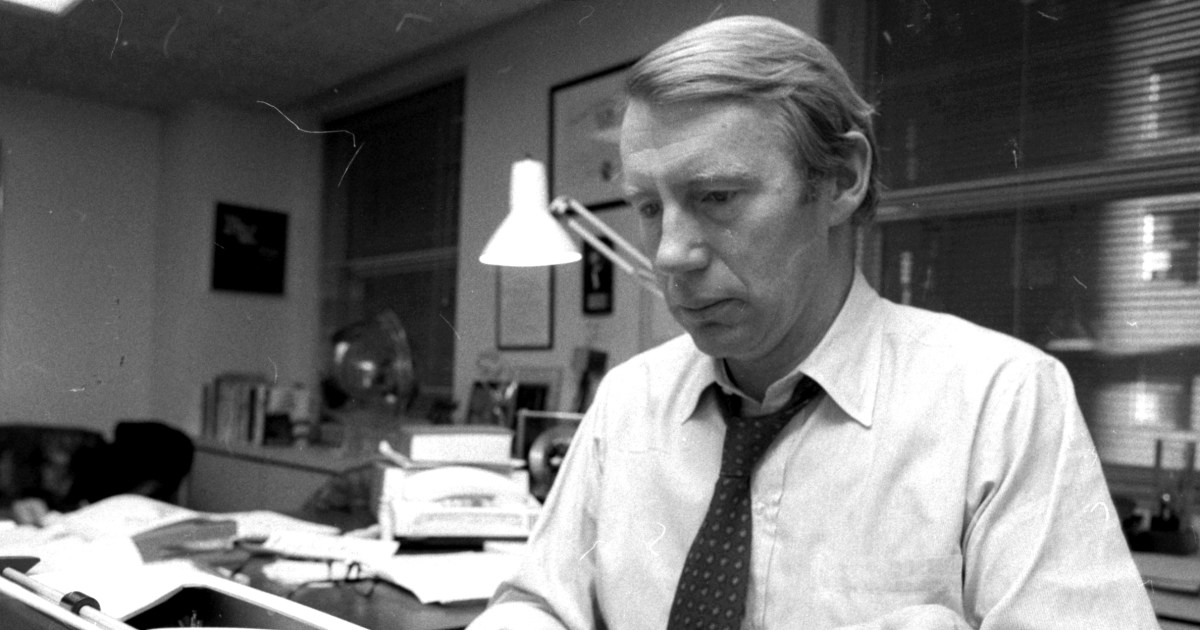 Робърт Макнийл, създател и първи водещ на вечерното новинарско предаване на PBS „NewsHour“, почина на 93