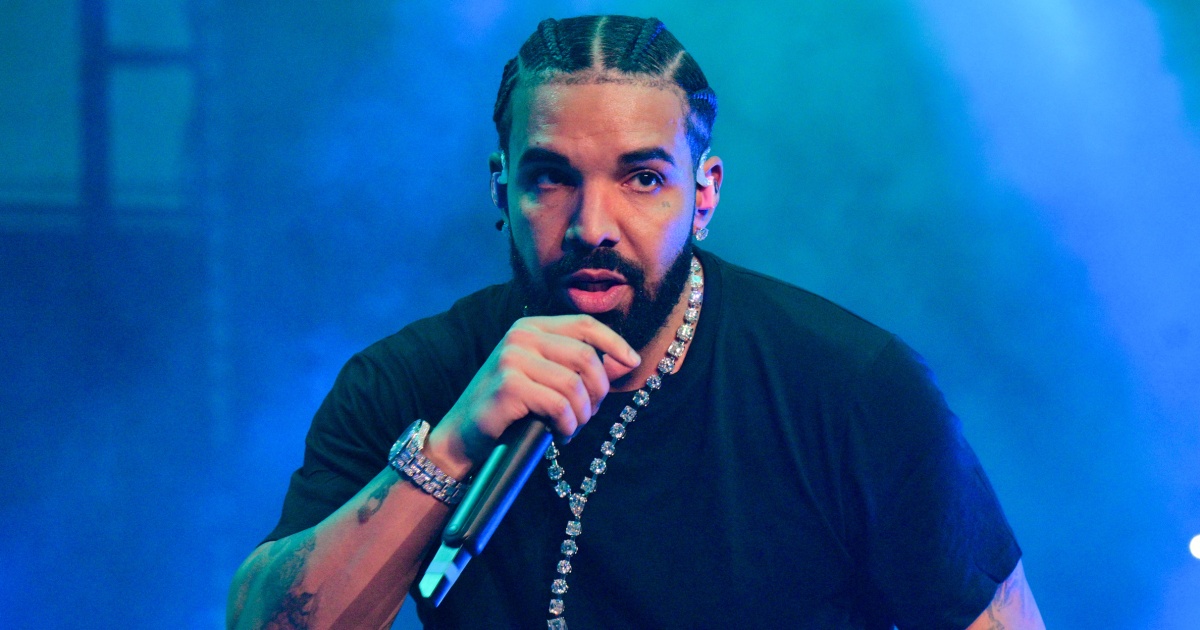 ХЮСТЪН — Хип хоп изпълнителят Drake беше отхвърлен от дело за смъртоносния фестивал Astroworld