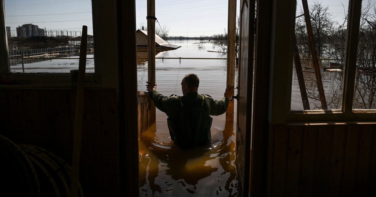 Руският град призовава за масова евакуация поради нарастващите наводнения