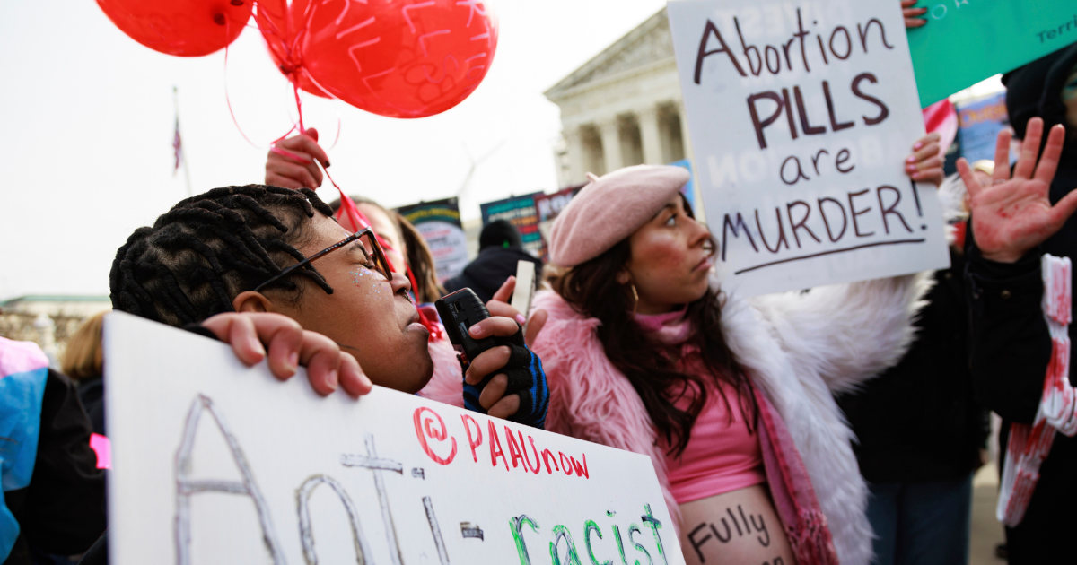 Активистите против абортите в Аризона не се отказват след победата на Върховния съд