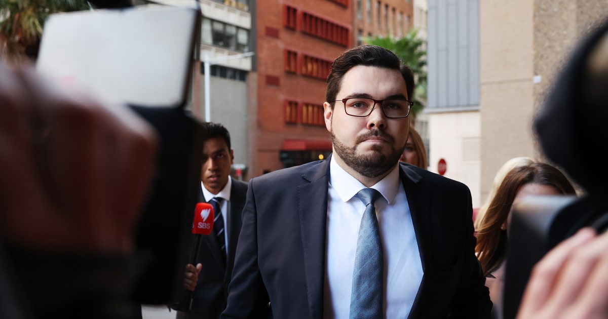 Австралийски съдия установи, че служител е изнасилил колега в офиса на парламента