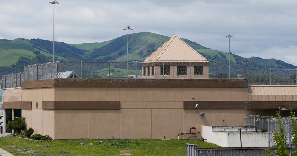 Женският затвор в Калифорния, където затворници са били подлагани на сексуално насилие, ще затвори