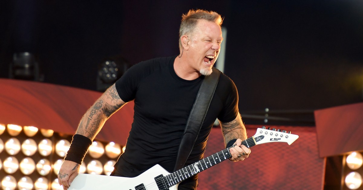 Metallica's James Hetfield tattoos ashes of late Motörhead star Lemmy on his middle finger