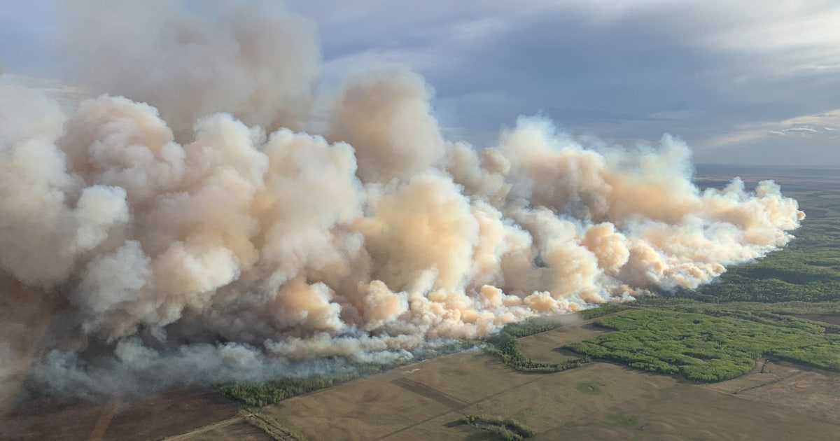 Les incendies dans l’Ouest canadien provoquent des ordres d’évacuation et des problèmes de qualité de l’air