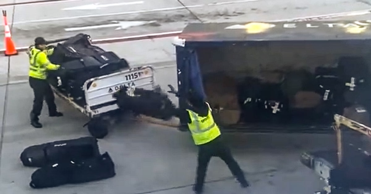 Video shows Delta workers hurling college golf team's clubs onto concrete tarmac