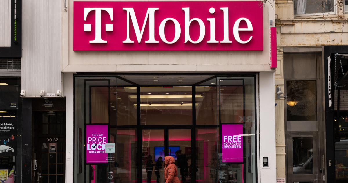 T-Mobile to acquire most of U.S. Cellular in .4 billion deal