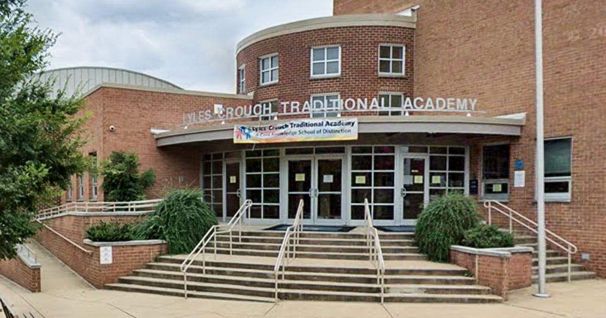 Virginia mom says white students told her Asian American son to sit at 'segregated' table - Vimarsana News