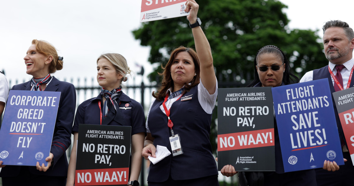 Flight attendant union rejects American Airlines’ proposed 17% pay raise