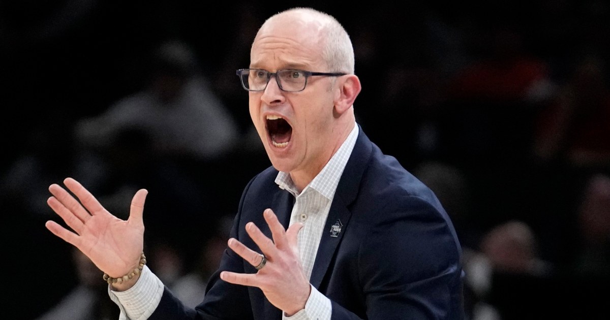 Dan Hurley rejects Los Angeles Lakers offer and will stay at UConn, per reports