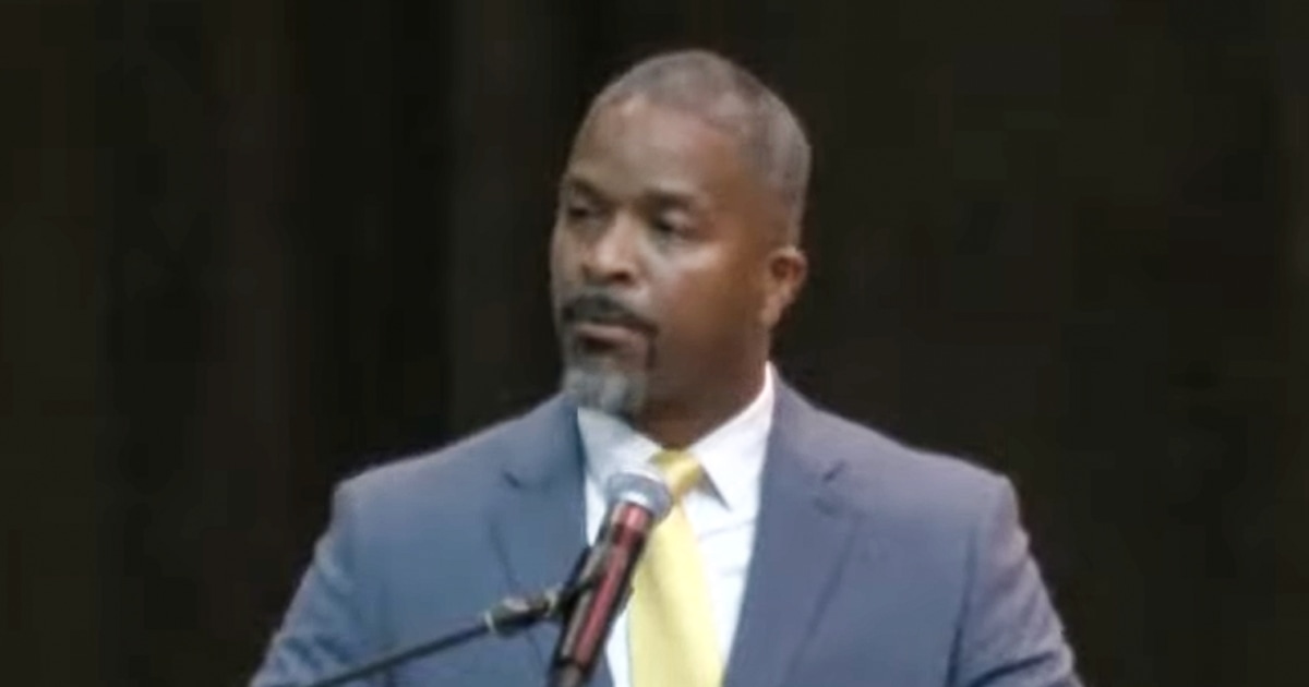 Wisconsin superintendent says parent who accosted him at graduation had 'no reason' to push him - Vimarsana News