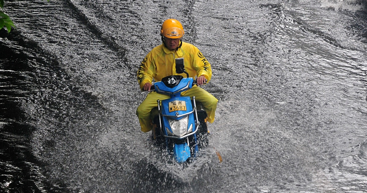 China Faces Severe Heatwaves and Drought, Impacting Agriculture and Public Safety