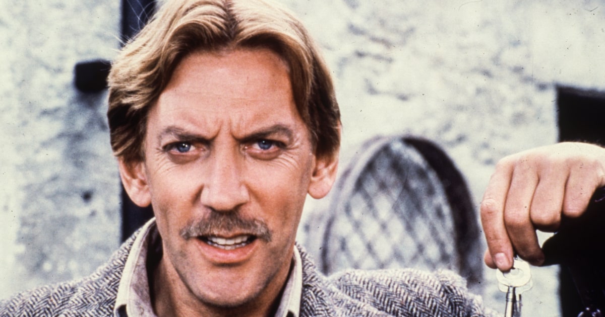 Donald Sutherland, revered actor from ‘M*A*S*H’ movie and ‘The Hunger Games,’ dies at 88