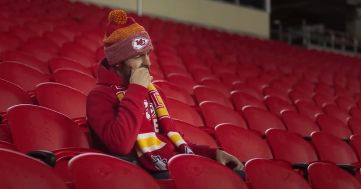 Hallmark Teams Up With Kansas City Chiefs For ‘Holiday Touchdown ...