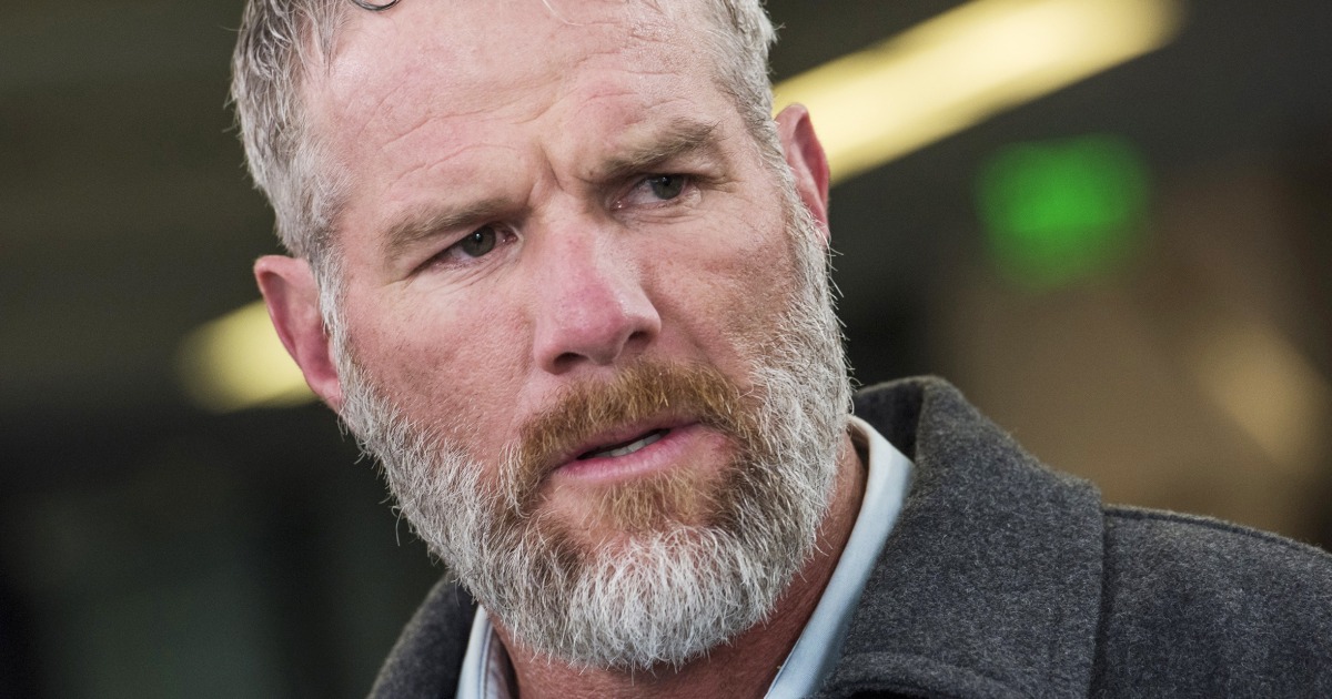 Brett Favre Seeks to Revive Defamation Case