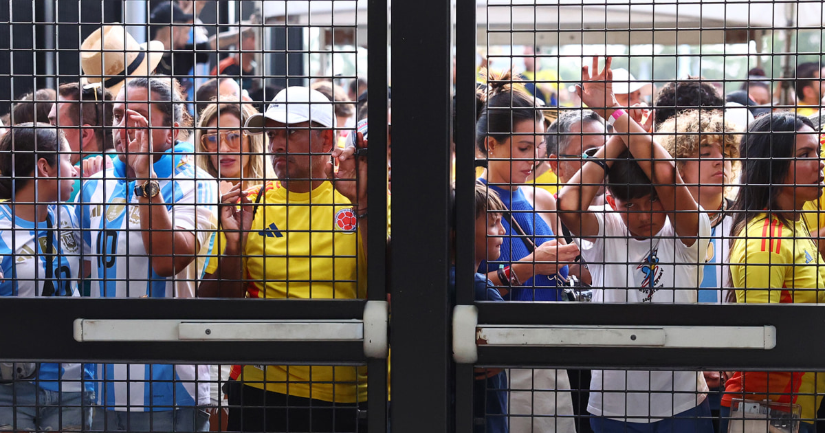 Chaotic Scene at Copa America Finals: Thousands Excluded, Hooligans Storm Stadium, Argentina Wins