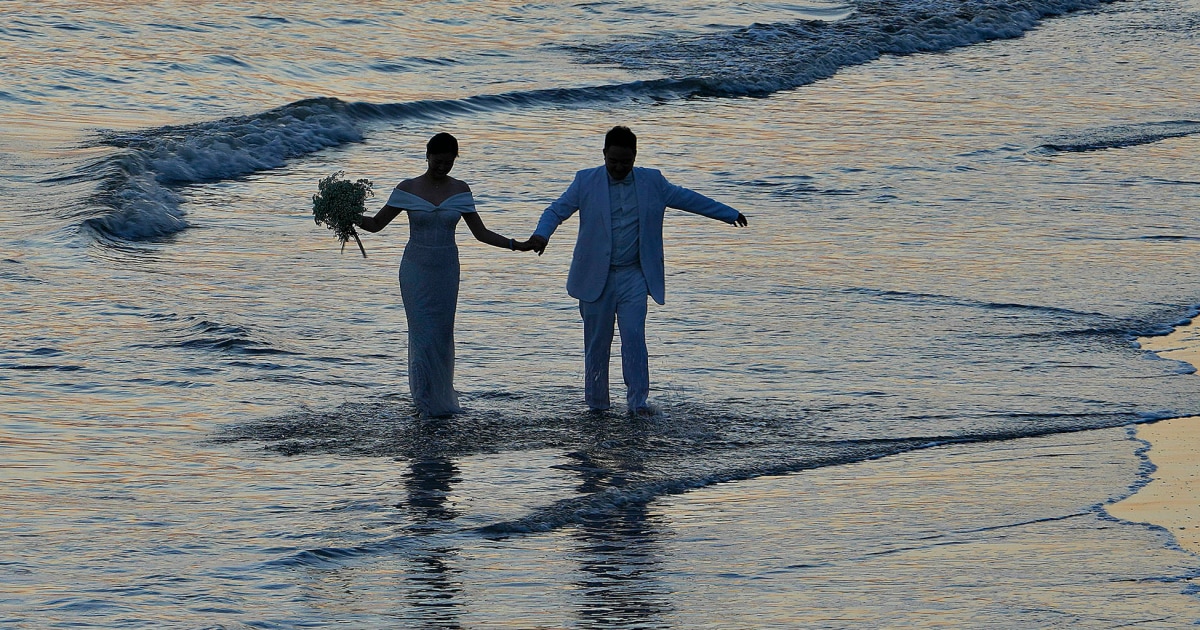 中国初の結婚に関する大学学位では、結婚仲介や離婚前カウンセリングなどのコースが提供される