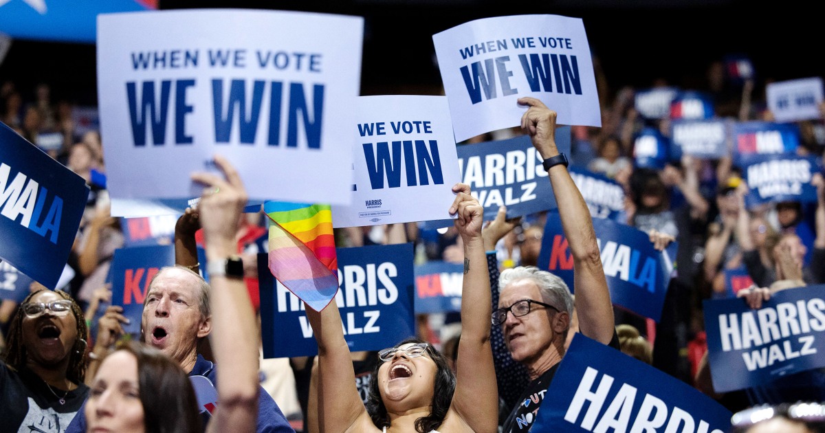 Harris' campaign is transforming big crowds into volunteers on the