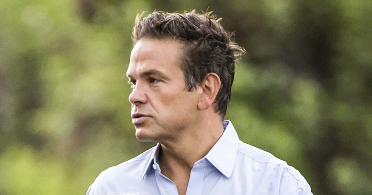 Lachlan Murdoch cements control of Fox and WSJ media empire in new family deal