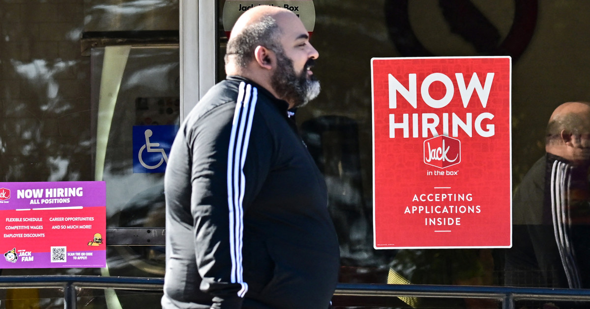 U.S. economy adds 142,000 jobs, unemployment ticks down slightly