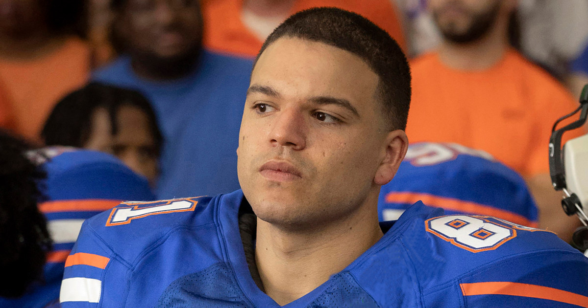 ‘American Sports Story’ re-examines the rise and fall of NFL star Aaron Hernandez