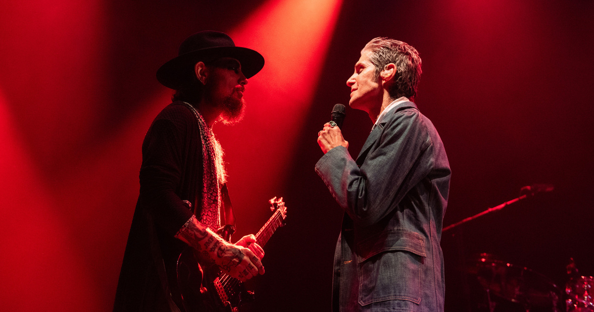 Jane's Addiction bandmates sue each other over onstage fight that ended tour