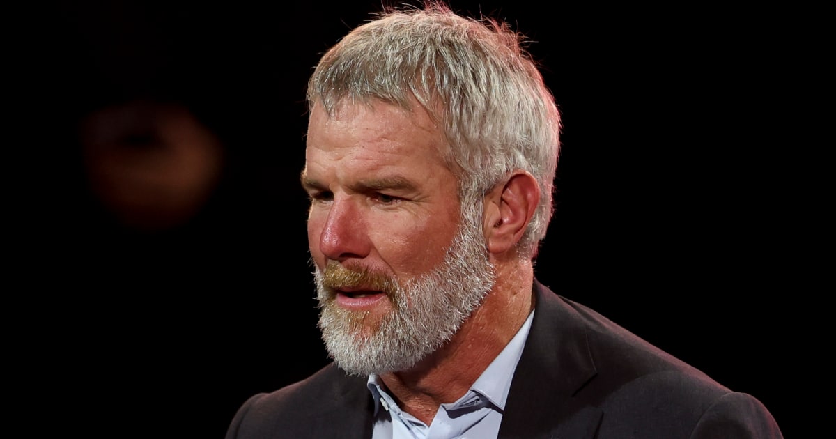 Brett Favre tells Congress he has been diagnosed with Parkinson's disease