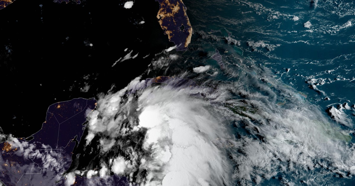 Hurricane warning issued for Florida due to approaching Tropical Storm Helene