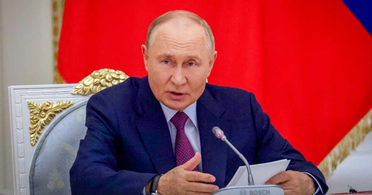 Putin problems a nuclear caution to the West over Ukraine