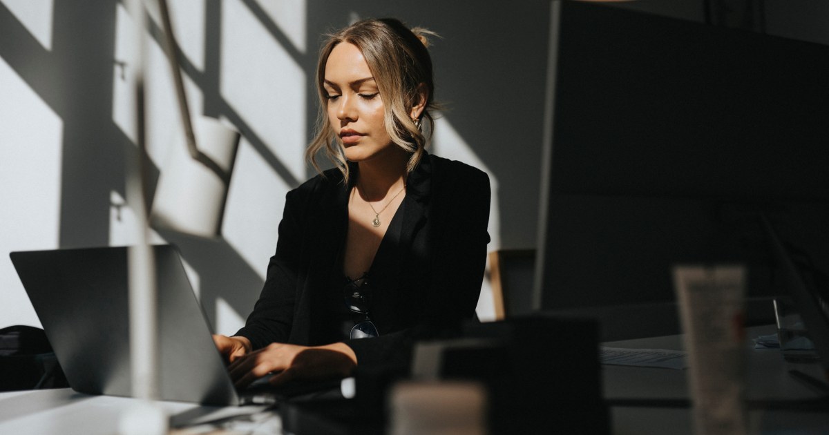 How to let your boss know you have other job options — without quitting