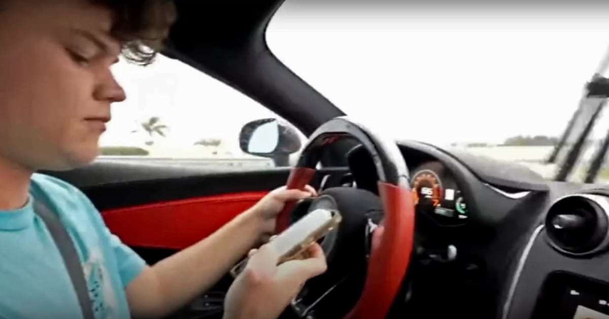 Influencer Jack Doherty crashes a 0,000 McLaren while driving a livestream